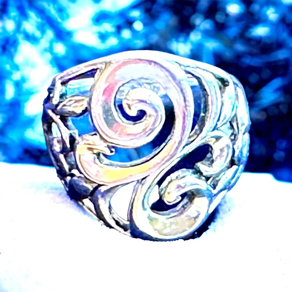 Silver Scroll Ring - Picture 1 of 7